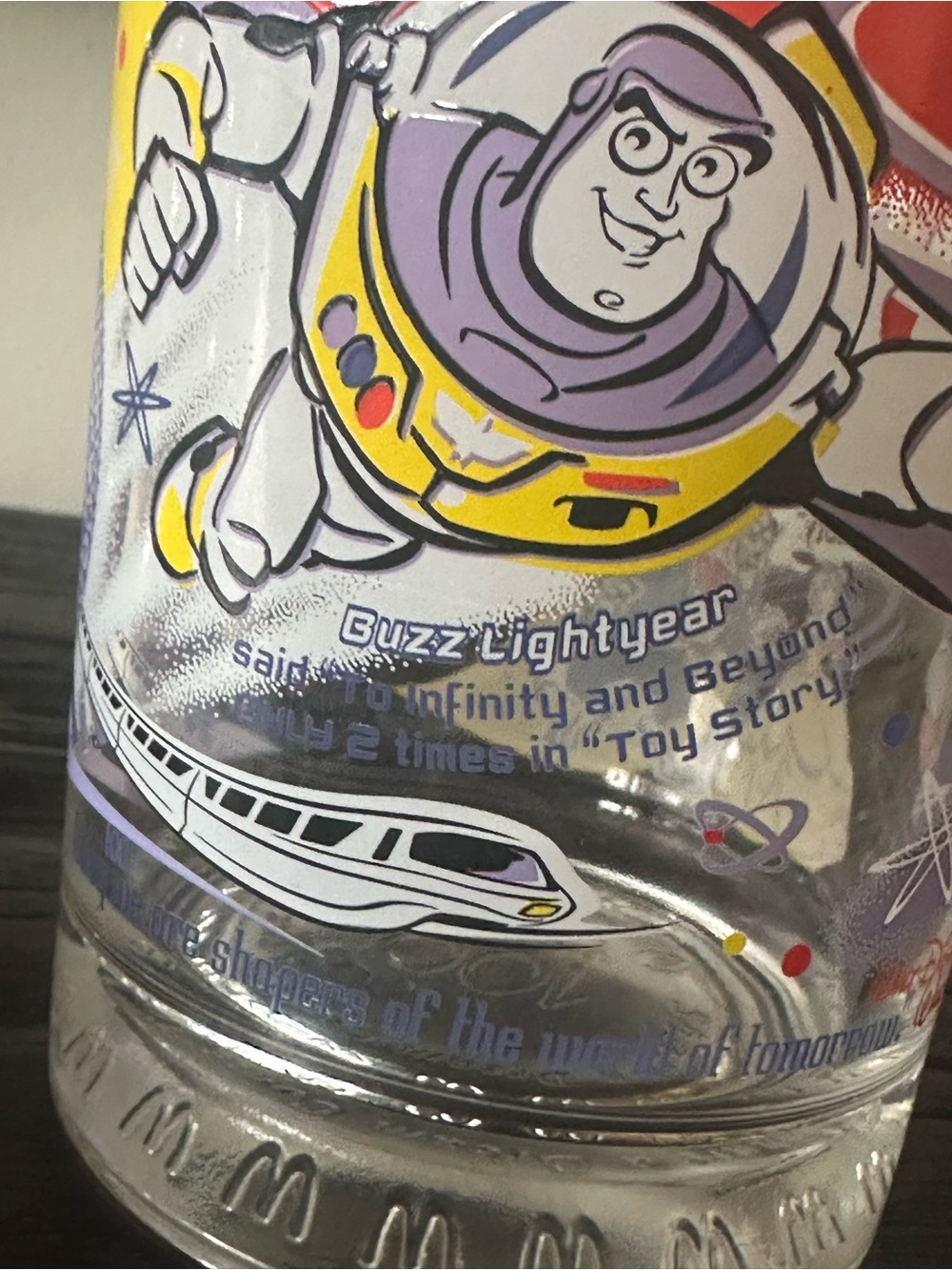 Buzz Lightyear - Picture 3 of 8